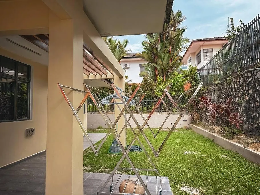 Jb Gatheringhouse Bungalow 5Bedroom 12Pax Johor Bahru Holiday home