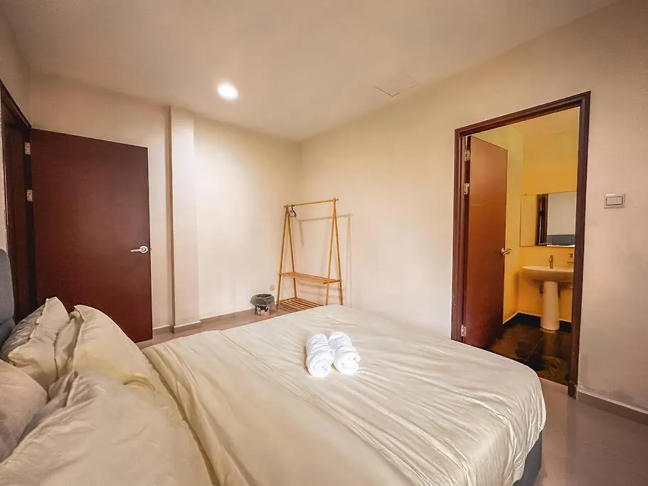 Holiday home Jb Gatheringhouse Bungalow 5Bedroom 12Pax Johor Bahru